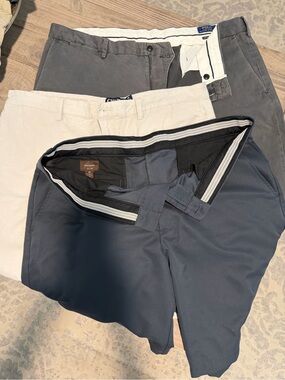 LOT of 3 men’s shorts SIZE 38, Ralph Lauren Polo, Chaps, and Greg Norman!